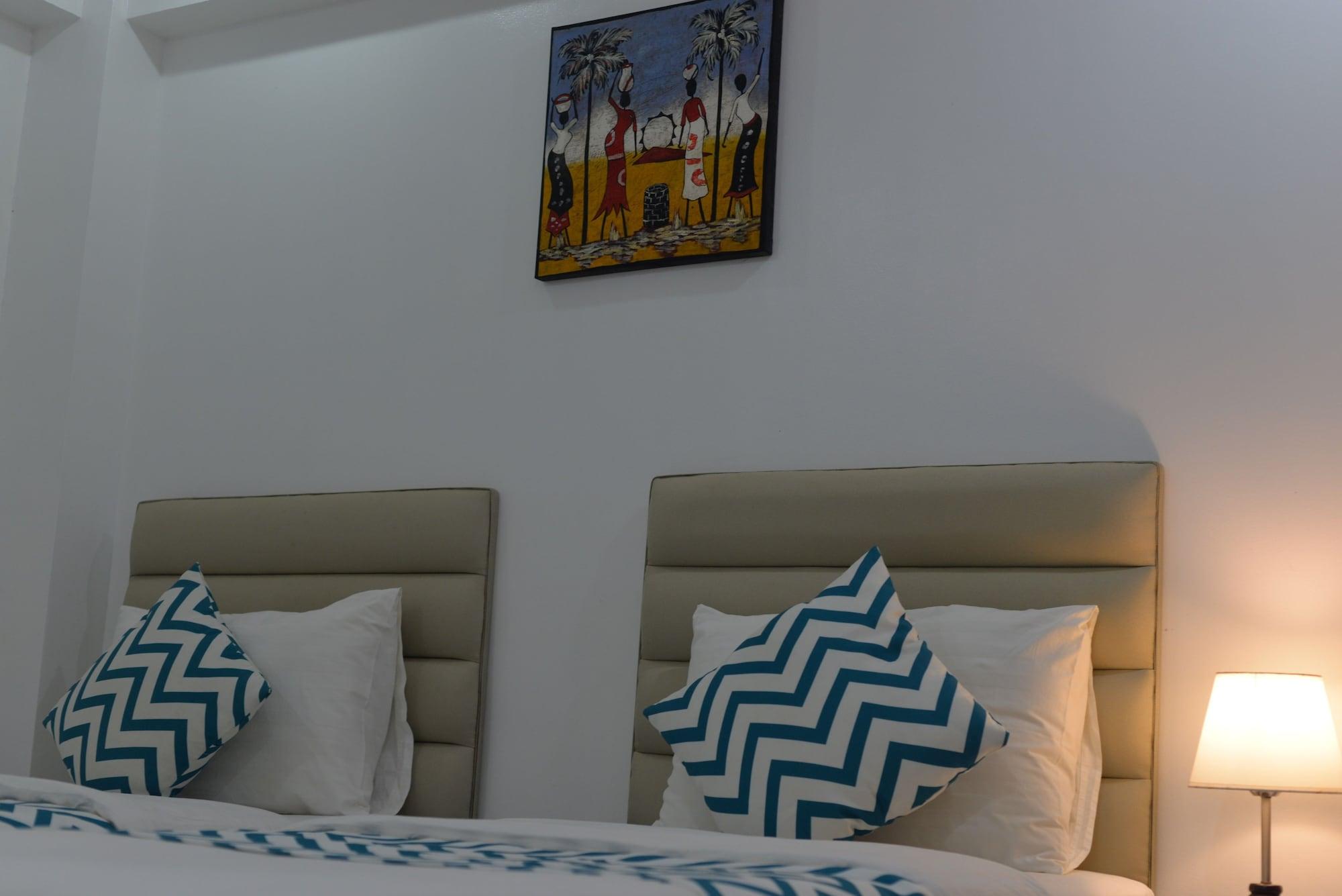 Grand Blue Hotel